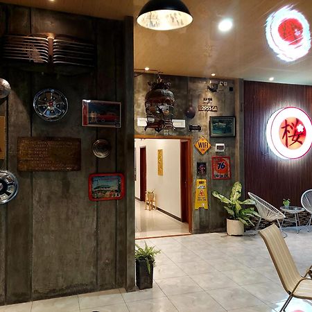 Urbanview Hotel Sakura Kampung Inggris Pare By Reddoorz Bagian luar foto