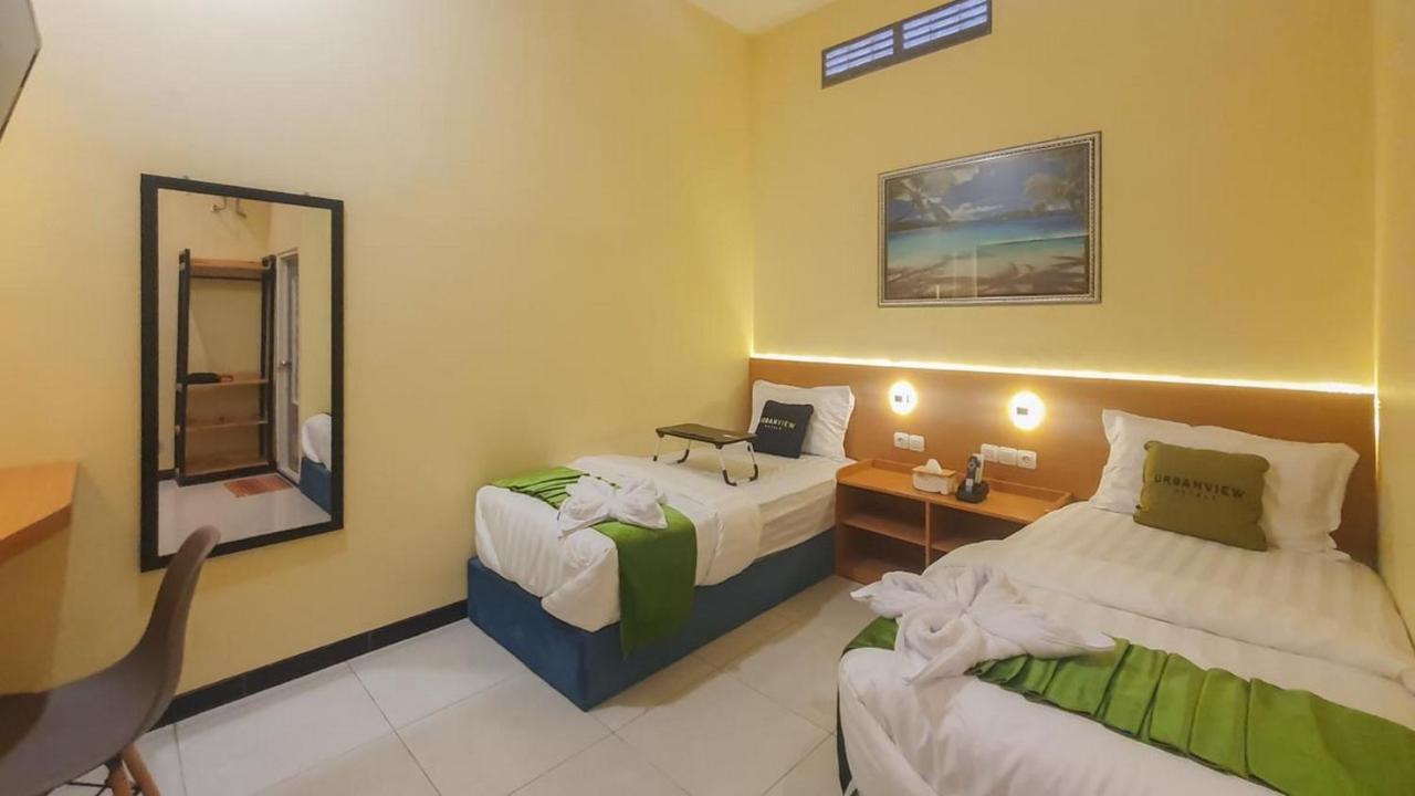 Urbanview Hotel Sakura Kampung Inggris Pare By Reddoorz Bagian luar foto