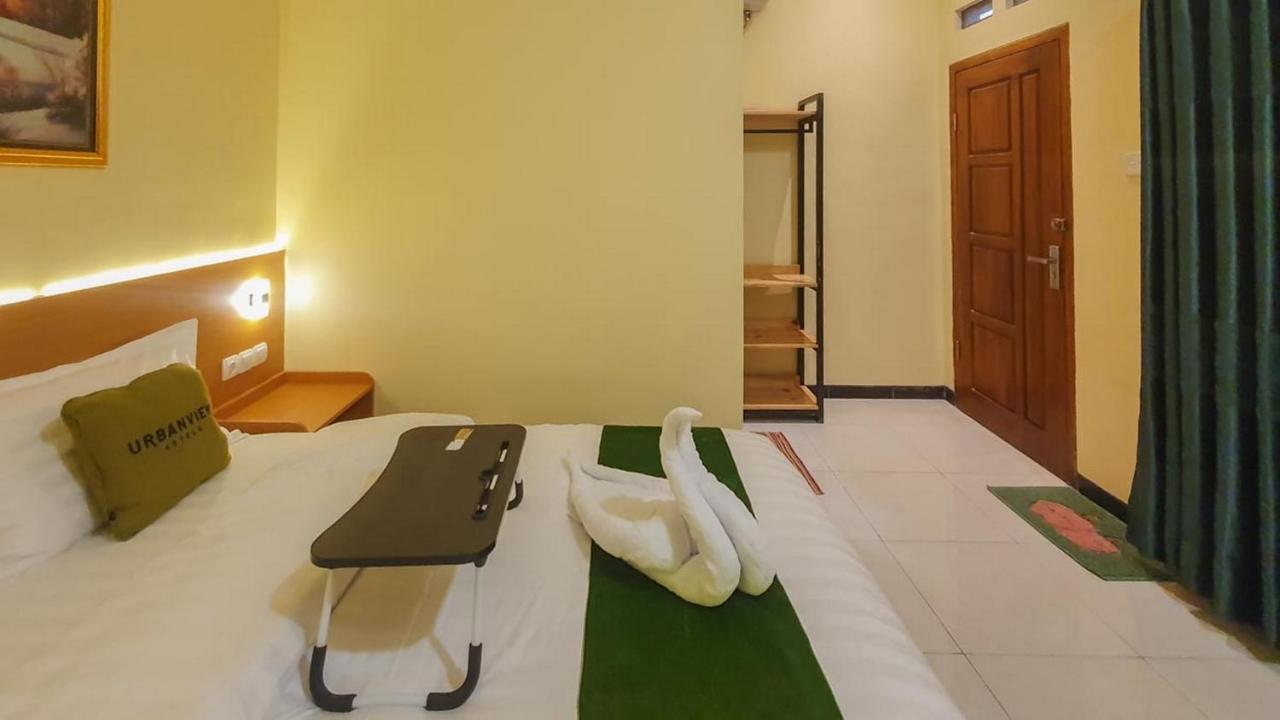 Urbanview Hotel Sakura Kampung Inggris Pare By Reddoorz Bagian luar foto