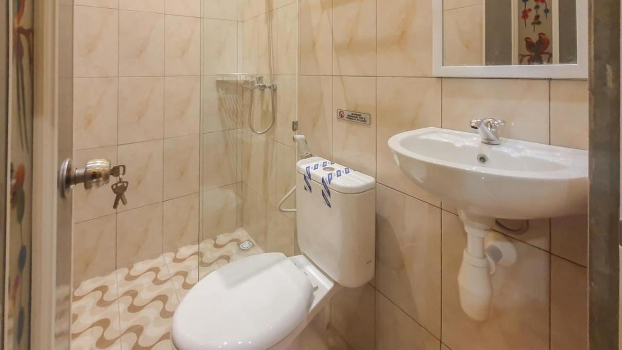 Urbanview Hotel Sakura Kampung Inggris Pare By Reddoorz Bagian luar foto