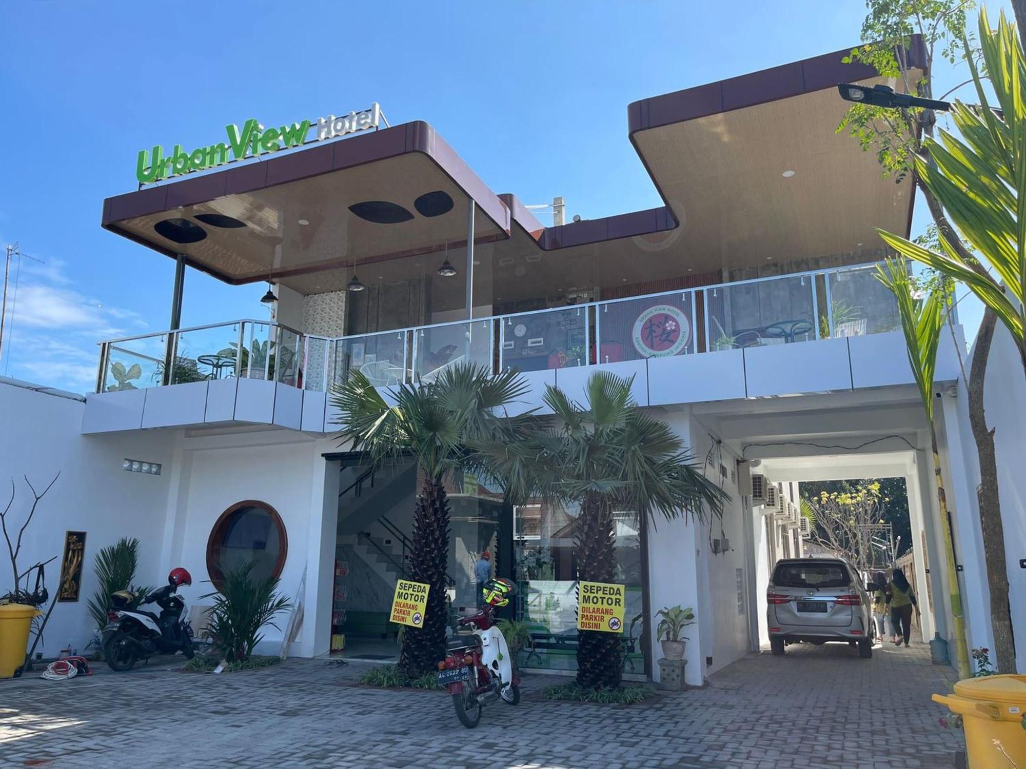 Urbanview Hotel Sakura Kampung Inggris Pare By Reddoorz Bagian luar foto