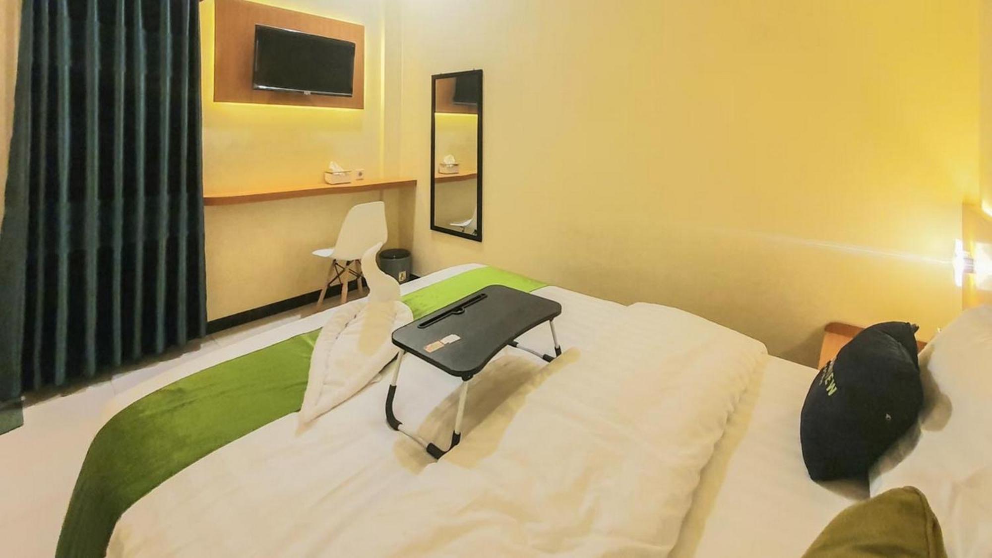 Urbanview Hotel Sakura Kampung Inggris Pare By Reddoorz Bagian luar foto